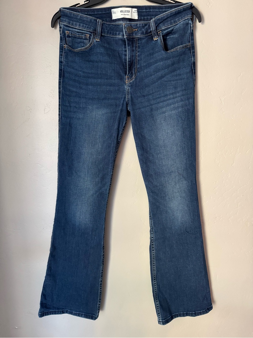 Hollister Women's Mid-Rise Boot Cut Jeans